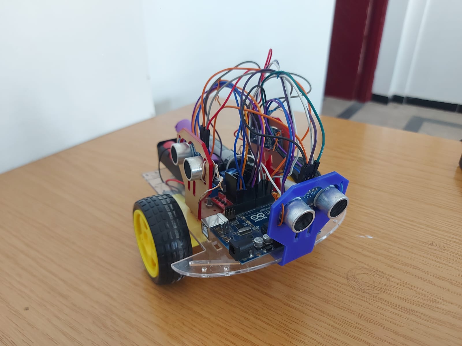 MazeRunner Autonomous Robot with HC-SR04 Sensors - OB ProtoWorks